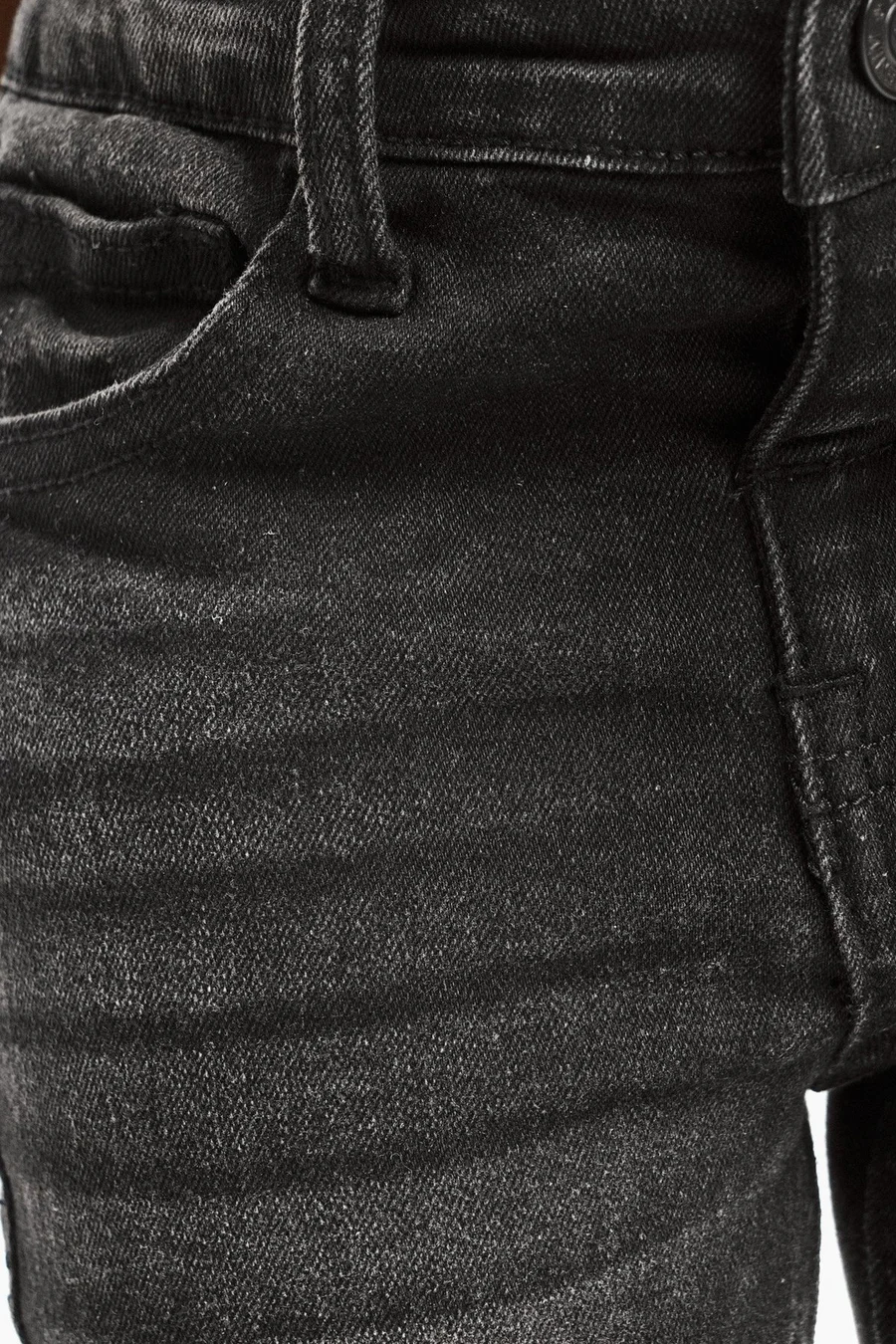 Calças de ganga skinny · Menino