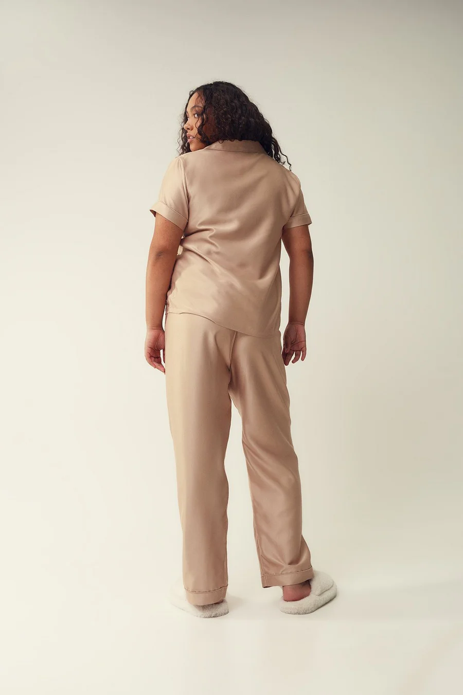 Pijama de cetim · Senhora