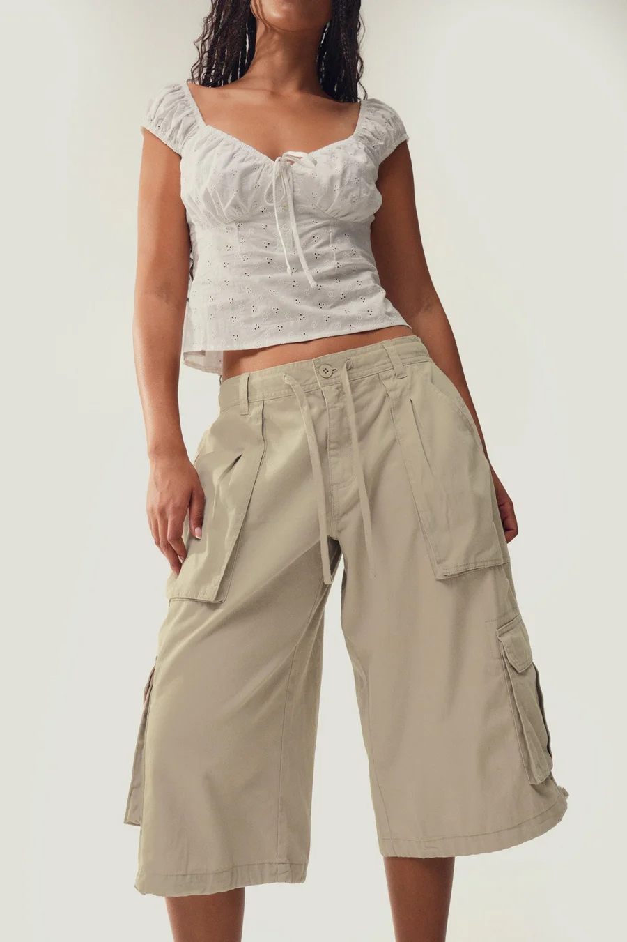 Calções de ganga Super Baggy em algodão · Senhora · Creme
