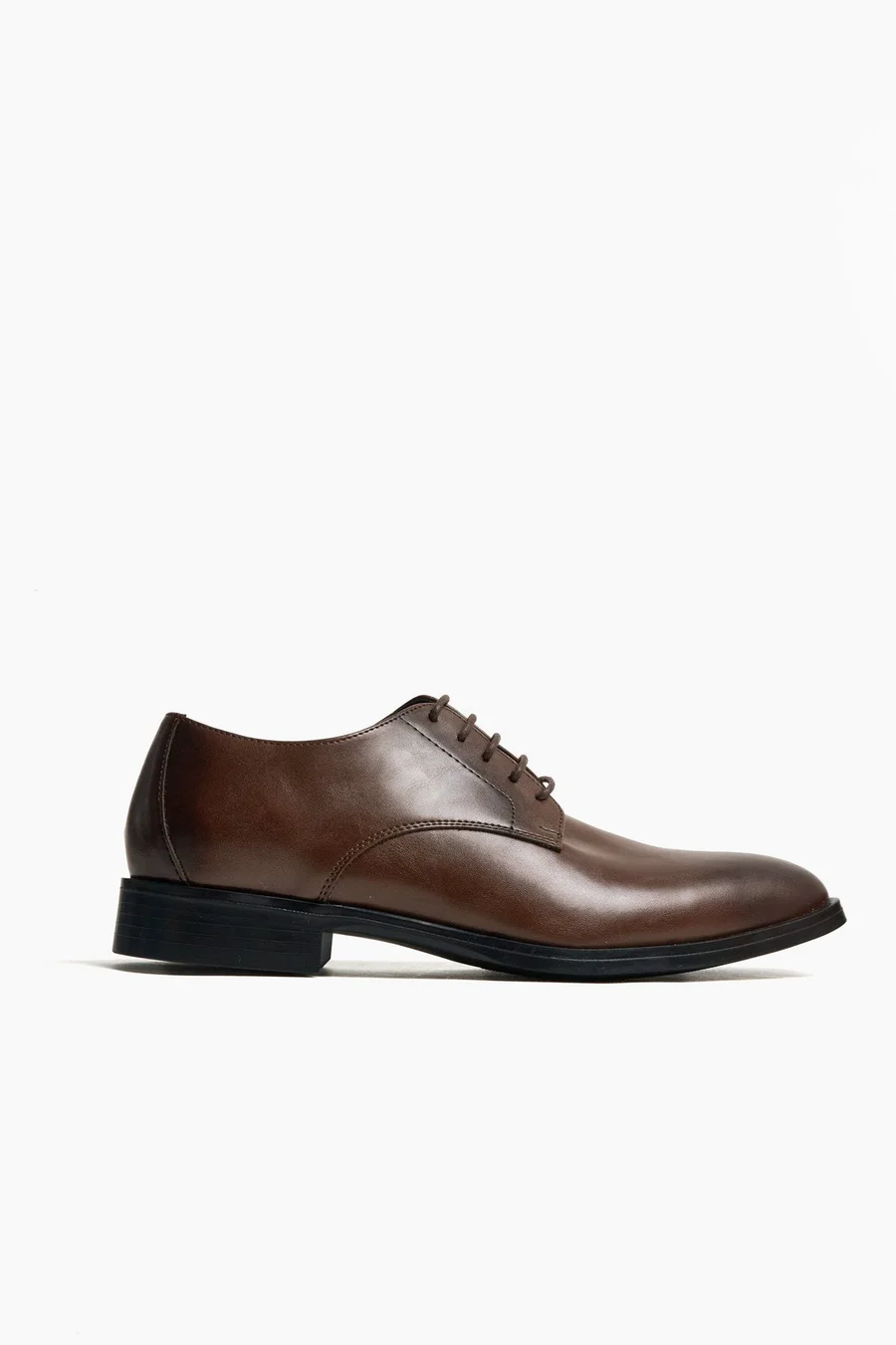 Sapatos com atacadores · Homem