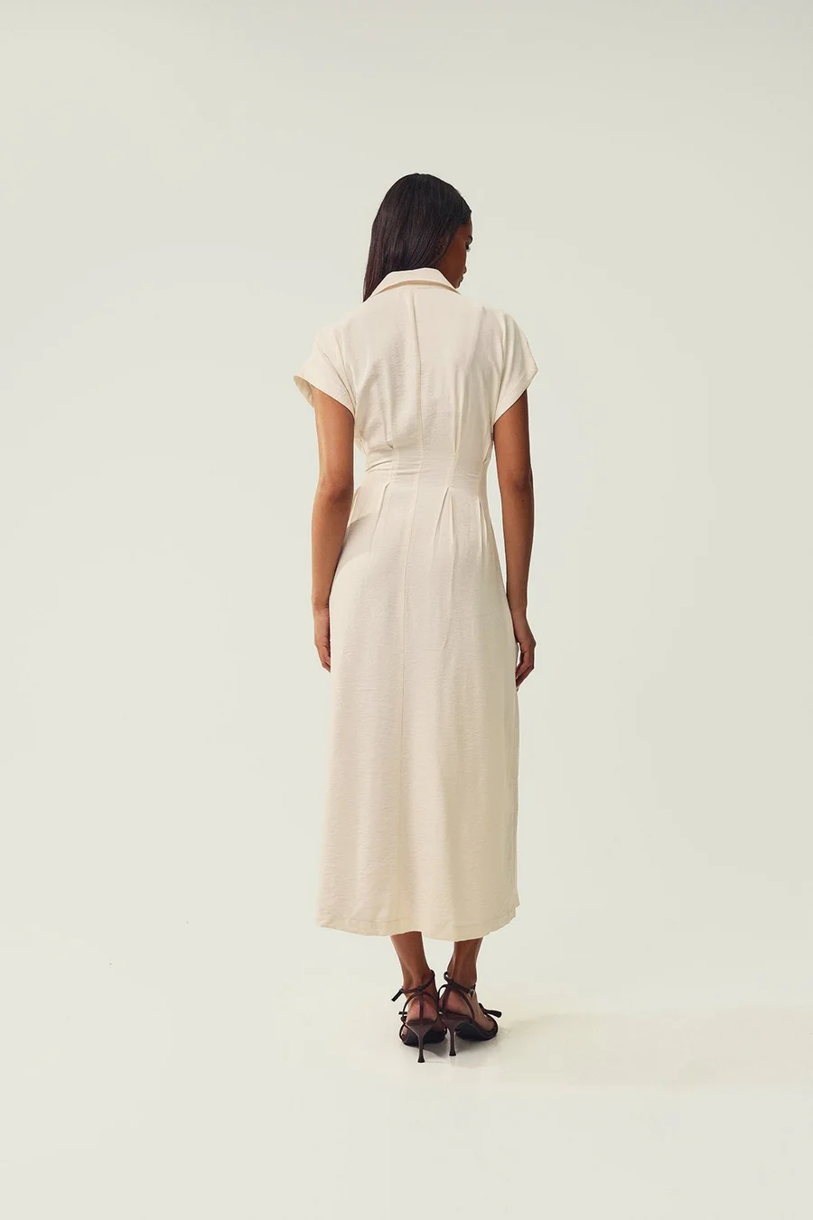 Vestido · Senhora · Creme