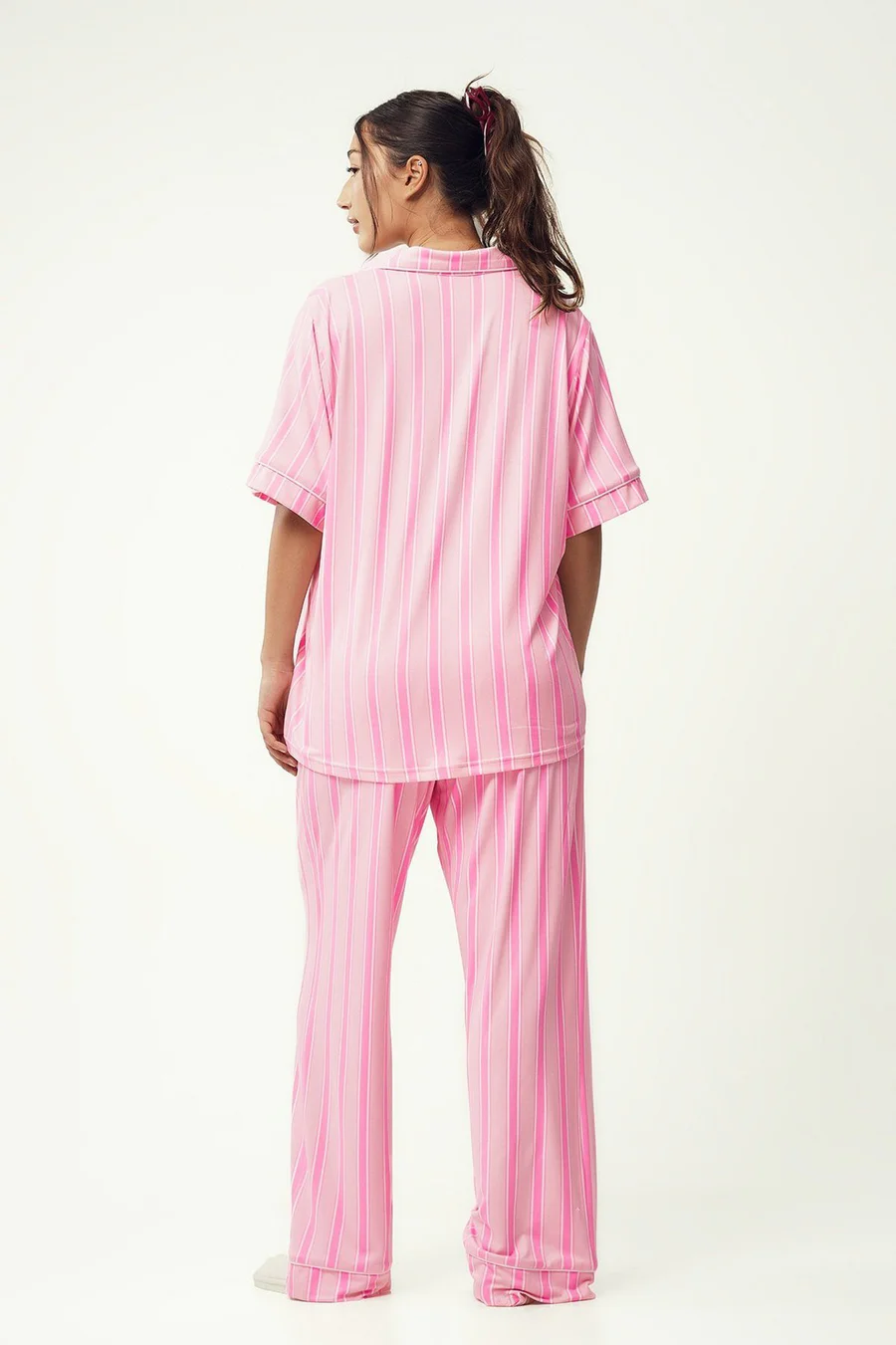 Pijama às riscas · Senhora