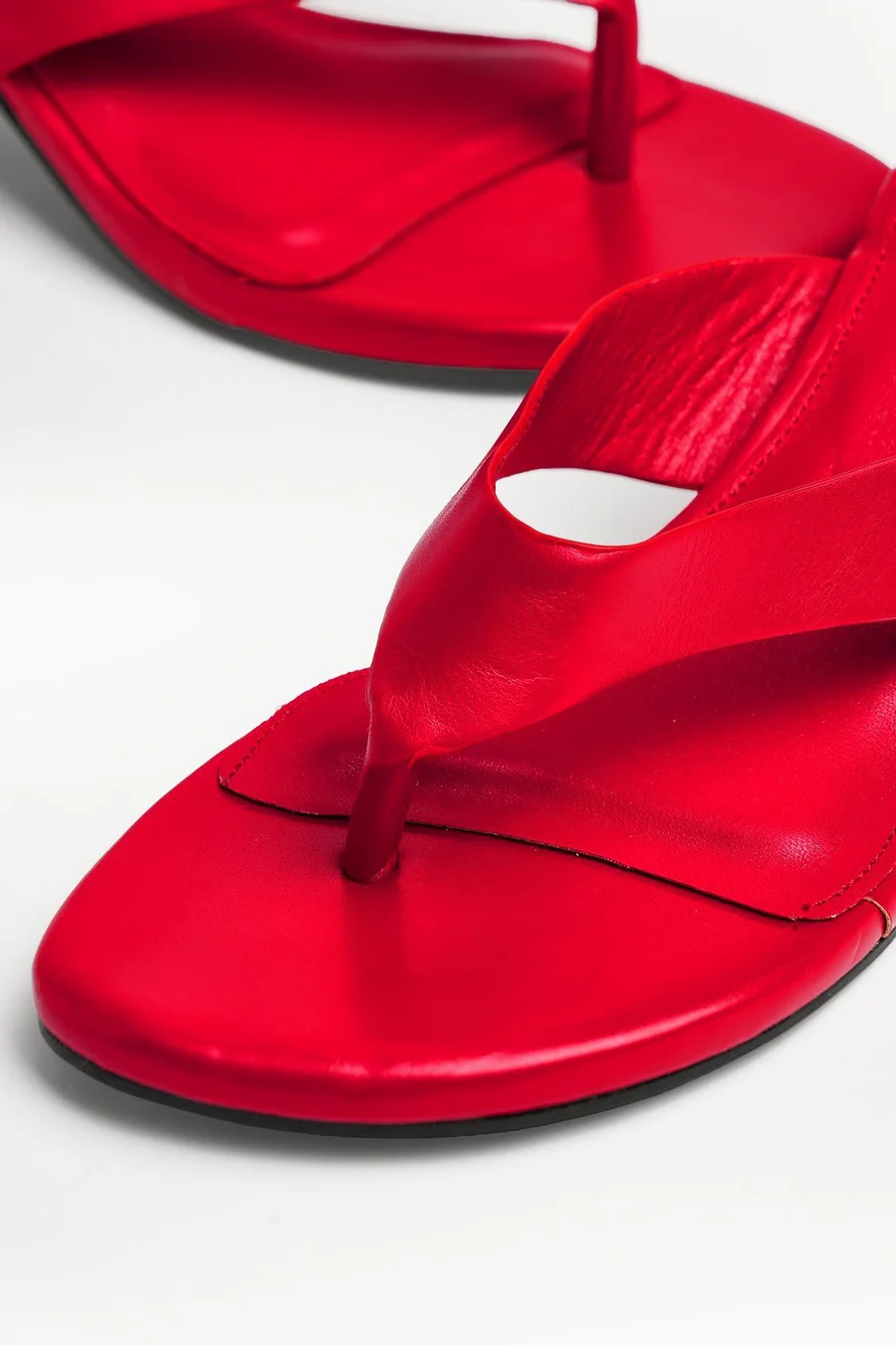 Sapatos de salto Thong Kitten em poliuretano · Senhora · Vermelho
