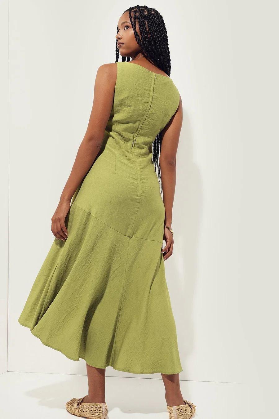 Vestido evasê · Senhora · Verde Oliveira