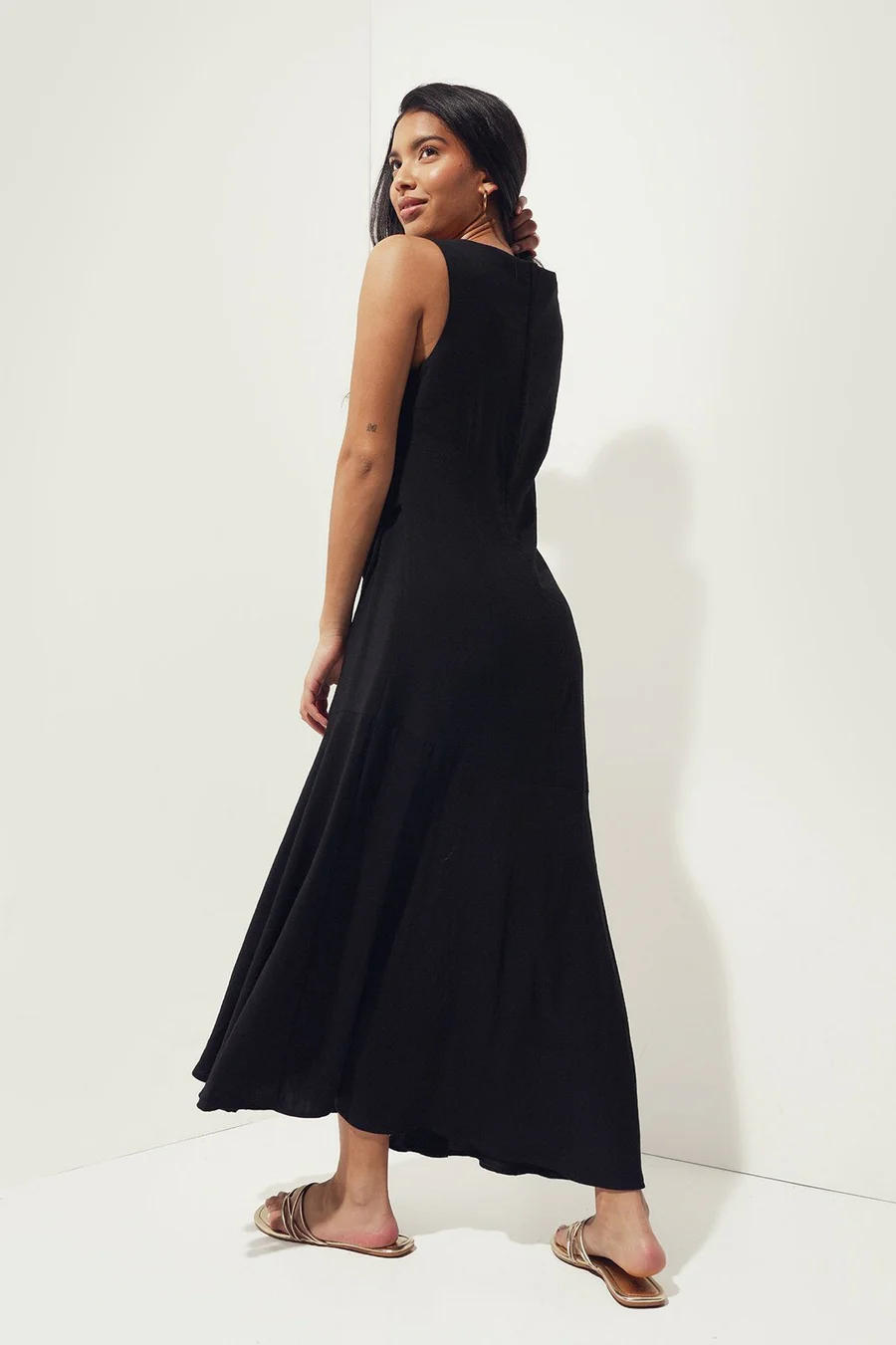 Vestido evasê · Senhora · Preto