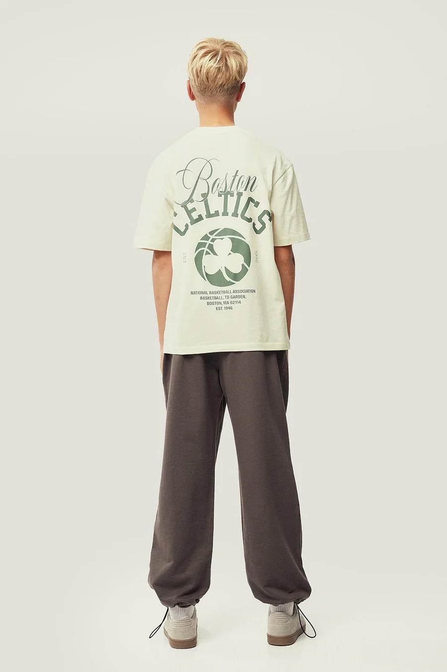 Calças jogger em algodão · Menino · Castanho · Modelo 2