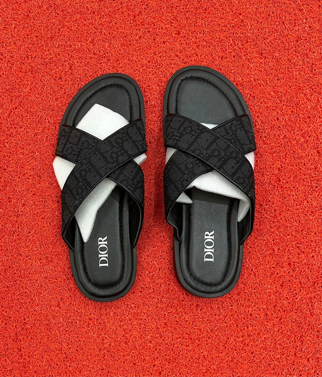 Sandálias Dior com Tiras Cruzadas Preto