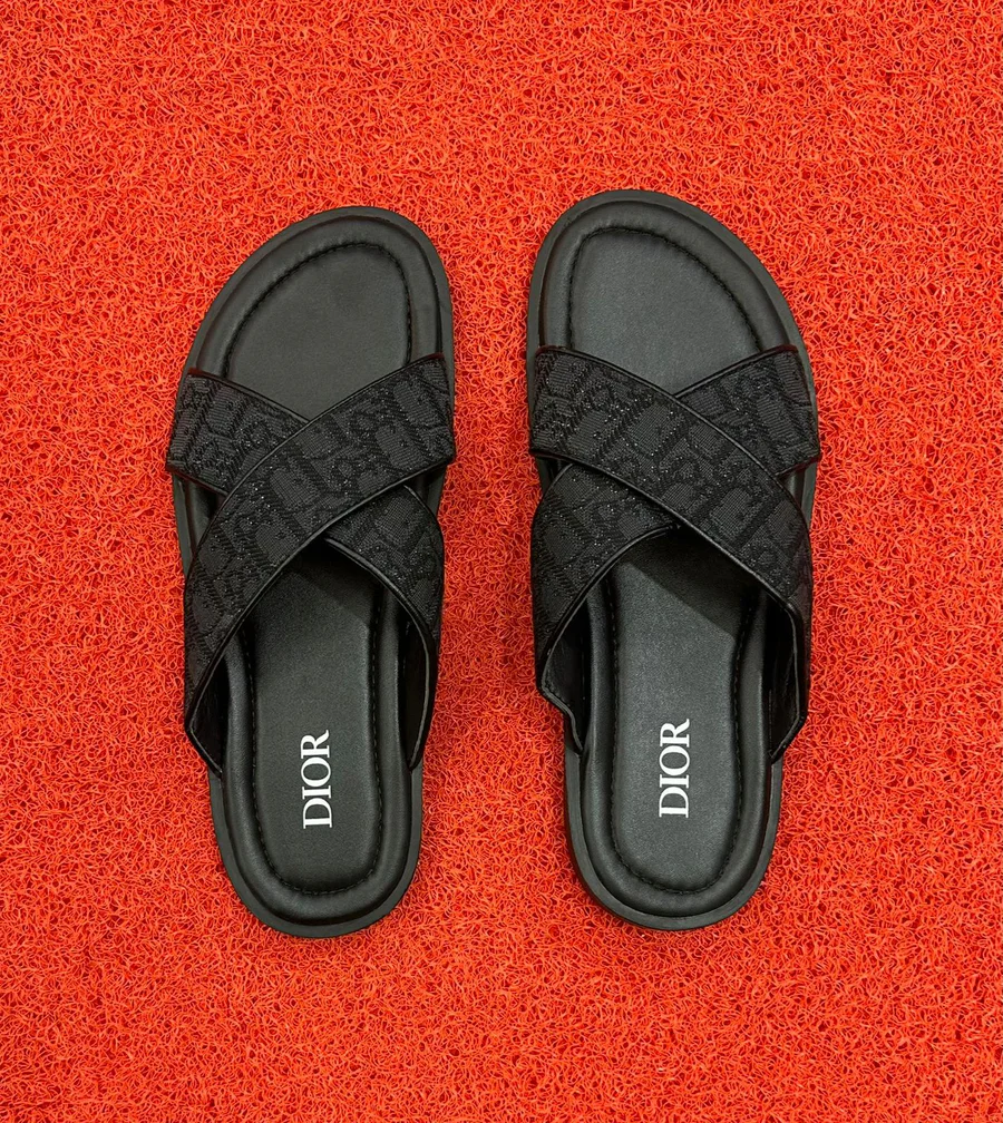 Sandálias Dior com Tiras Cruzadas Preto