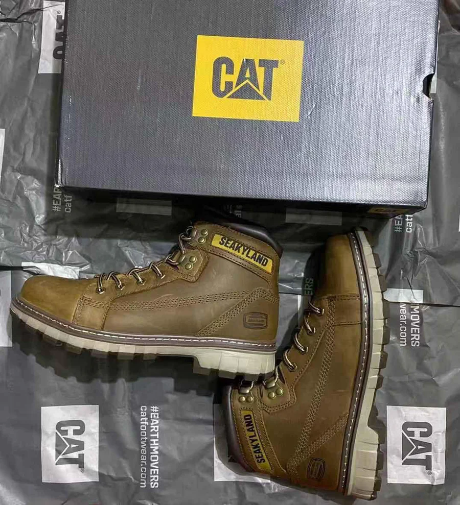 Bota CAT Seakyland Explorer Creme Masculina