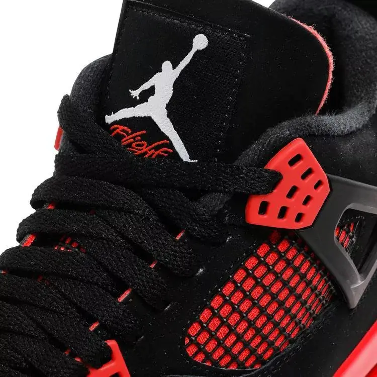 Tênis Air Jordan 4 Retro