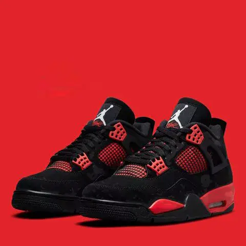 Tênis Air Jordan 4 Retro