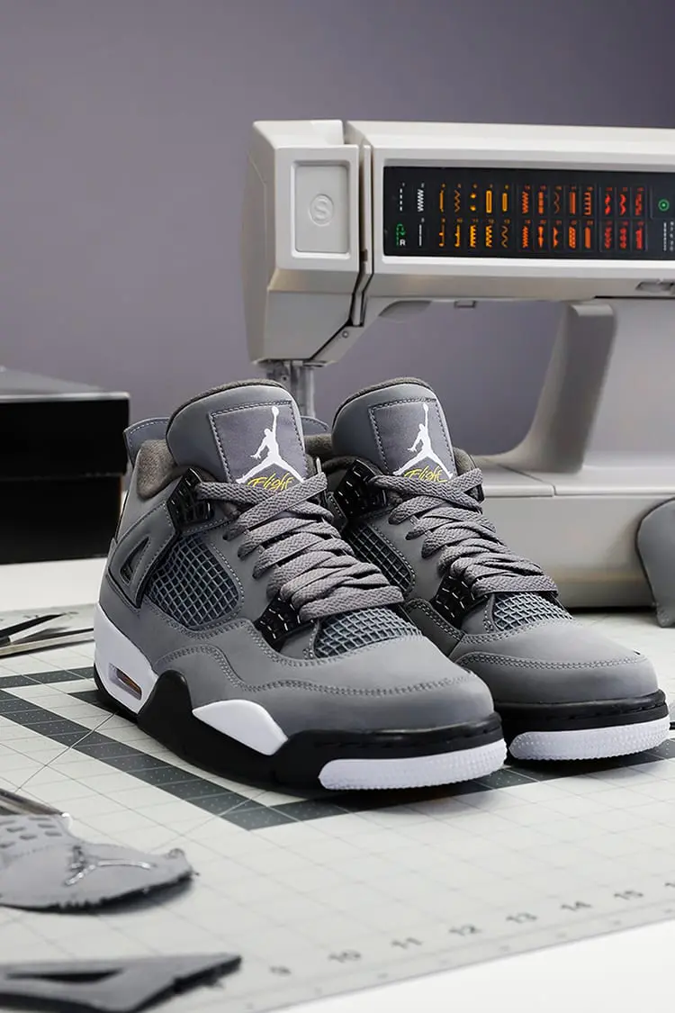 Tênis Air Jordan 4 Retro