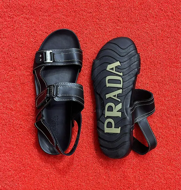 Chinelos Prada Monolith