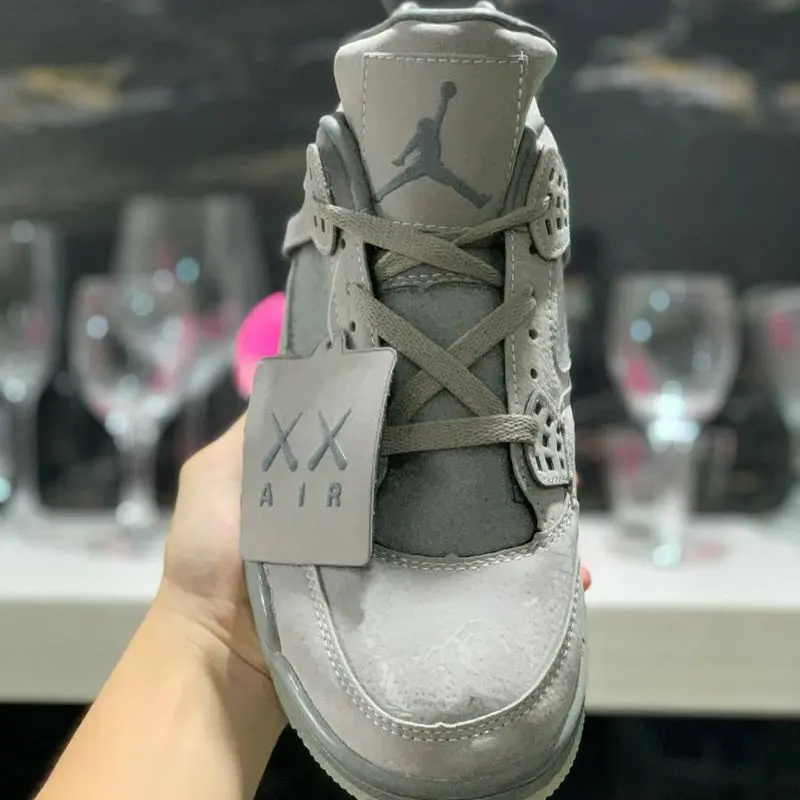 Tênis Air Jordan 4 Retro