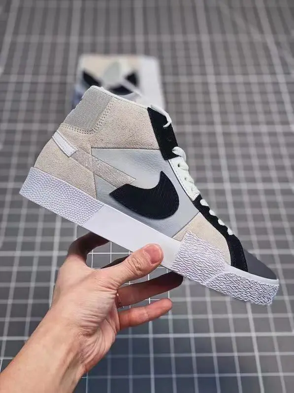Tênis Nike Blazer Mid