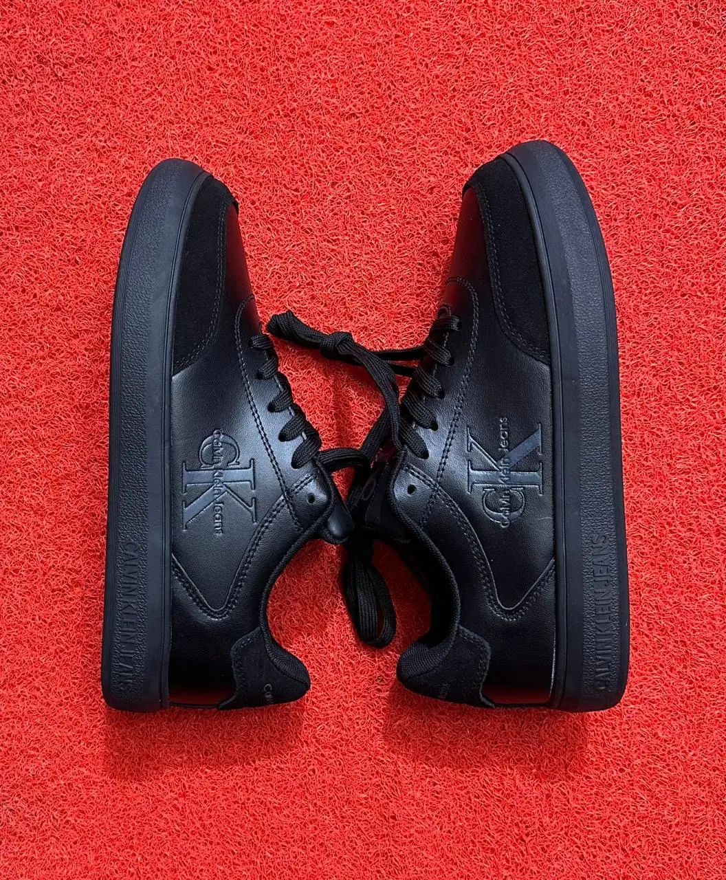 Tênis Calvin Klein Preto e Branco