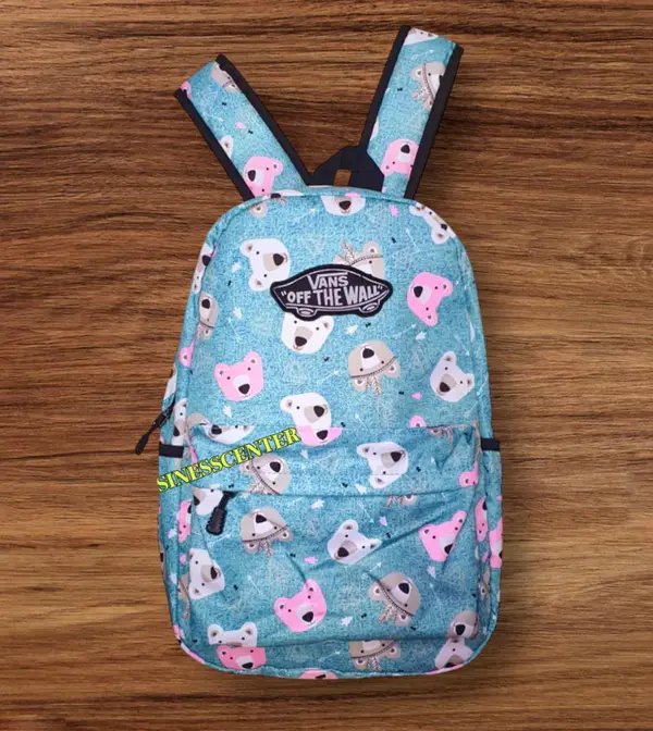 Mochila Estampada "Off The Wall" com Design Exclusivo