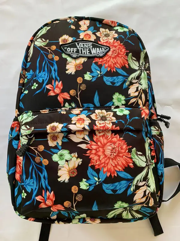 Mochila Estampada "Off The Wall" com Design Exclusivo