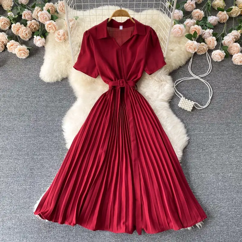 Vestido Plissado Atemporal