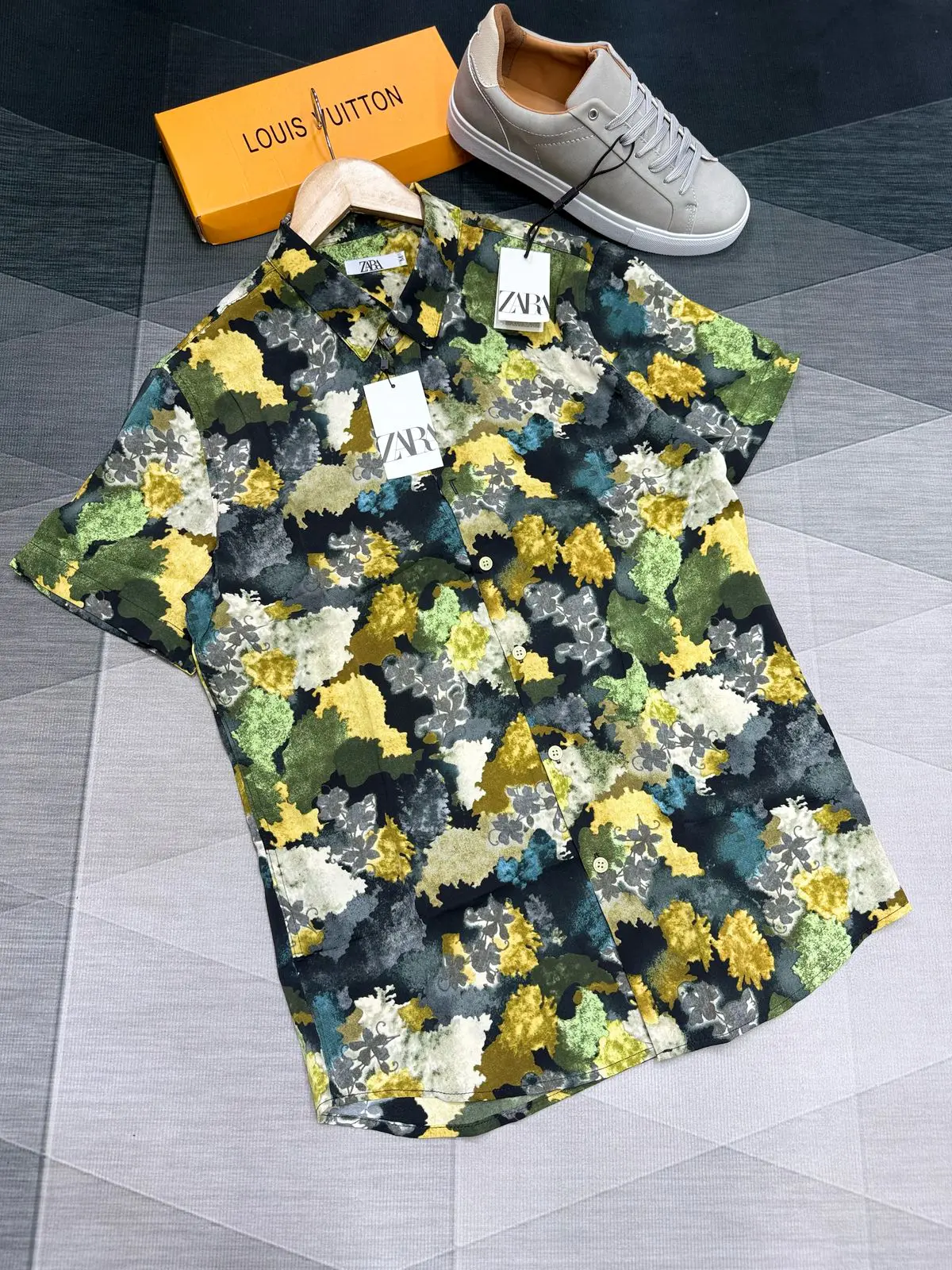 Camisa Masculina Estampada Floresta Zara