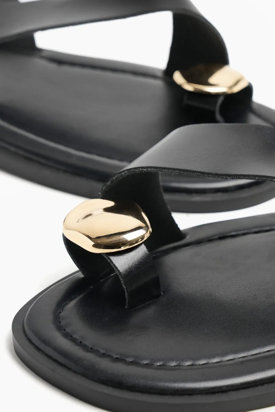Sandálias Thong em poliuretano · Senhora · Preto