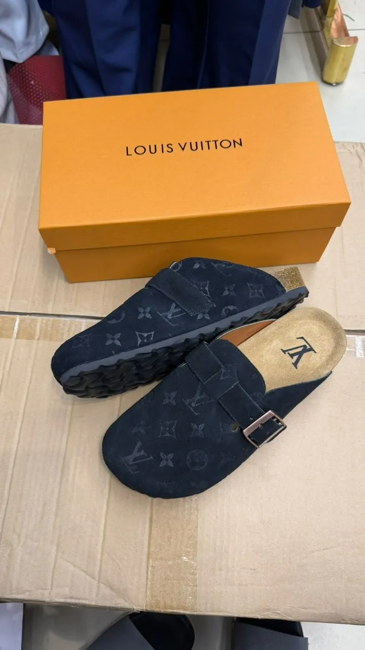 Mules Louis Vuitton Monograma Preto e Bege