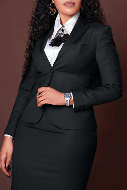 Terno Blazer Feminino e Saia Lápis Elegante
