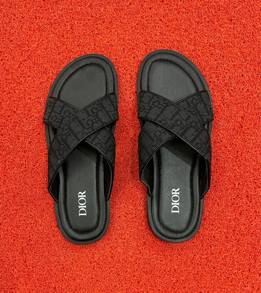 Sandálias Dior com Tiras Cruzadas Preto