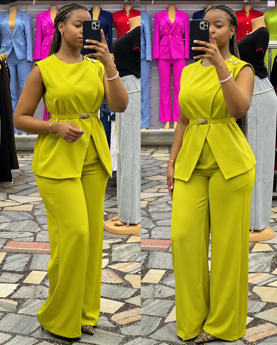 Conjunto Feminino de Blusa Peplum e Calça Larga com Cinto Verde