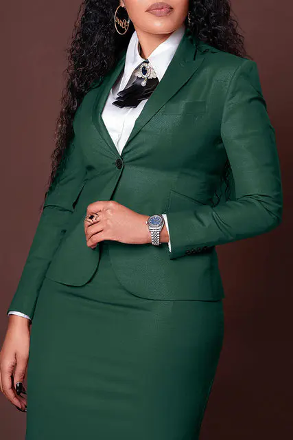 Terno Blazer Feminino e Saia Lápis Elegante